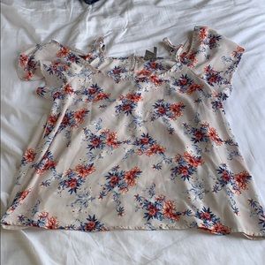 Flowy flower Shirt